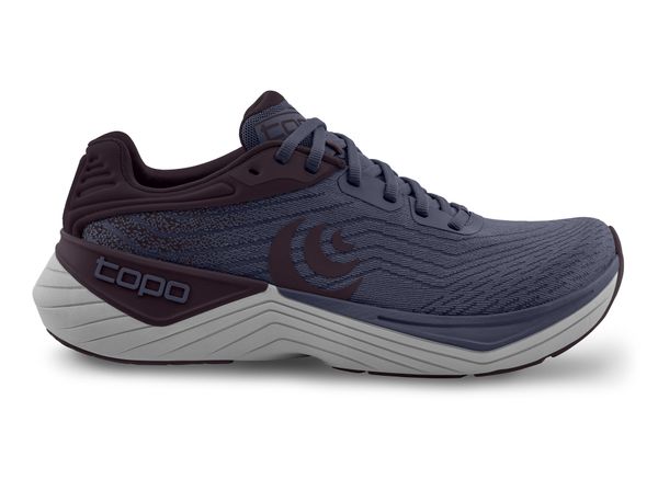 Topo Athletic Women display picture 2