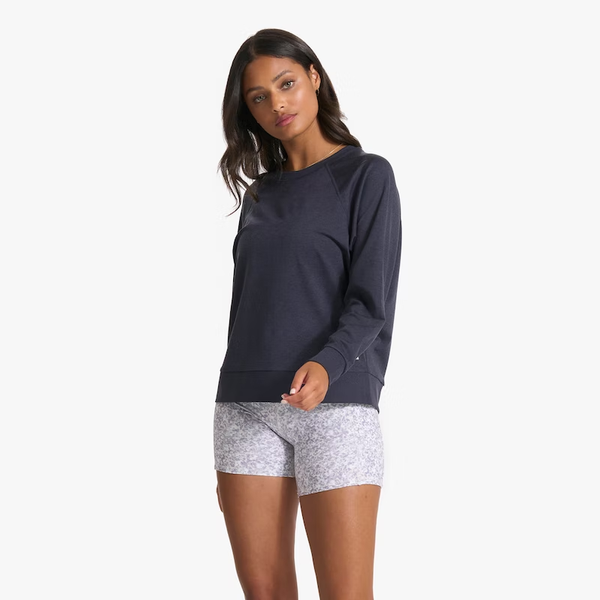 vuori long sleeve halo dress Vuori Long Sleeve Halo Crew Kelley Cawley