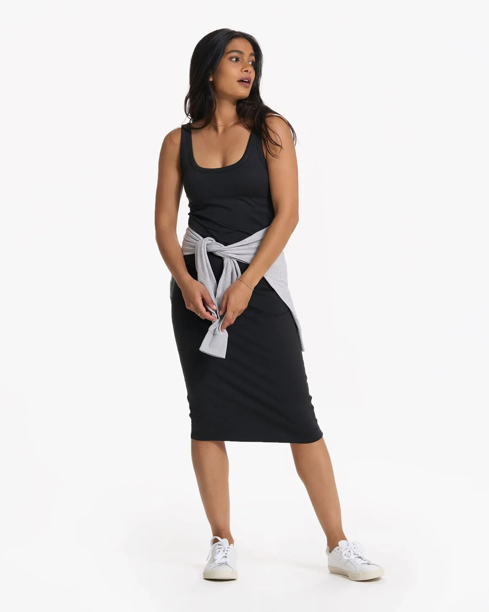 vuori long sleeve halo essential dress Vuori Long Sleeve Halo Essential Crew Tee | Black Heather