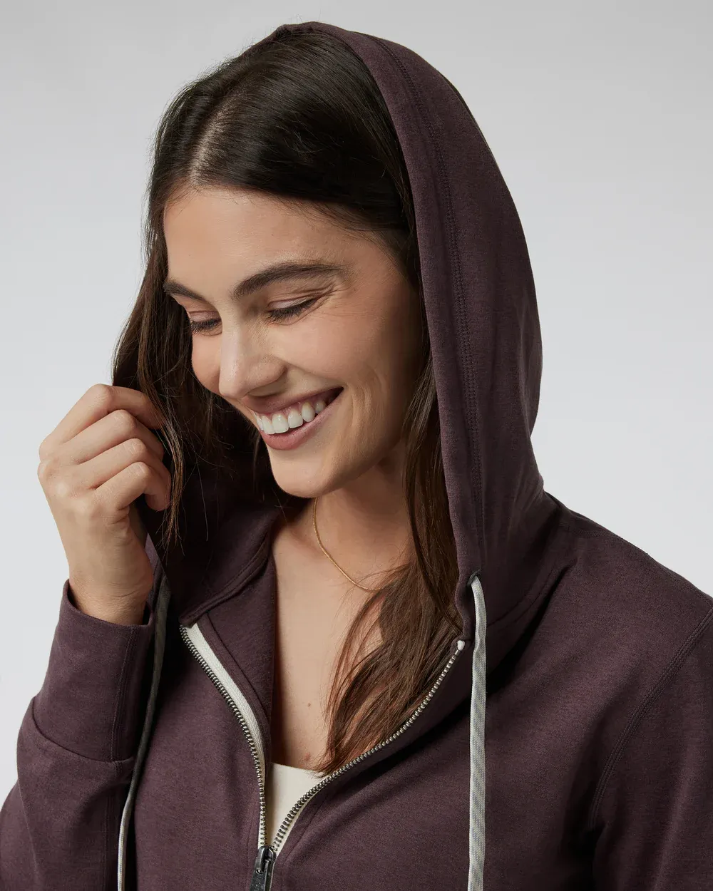 VUORI Women's Halo Performance Hoodie 2.0 ELDERBERRY HEATHER