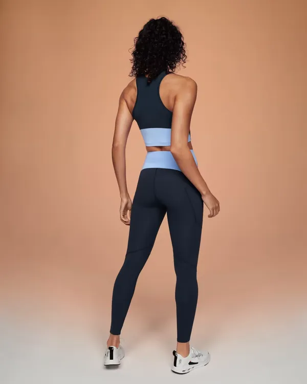 Women's Movement Crop