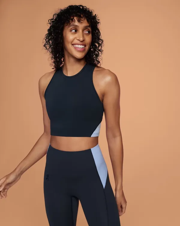 Women's Movement Crop