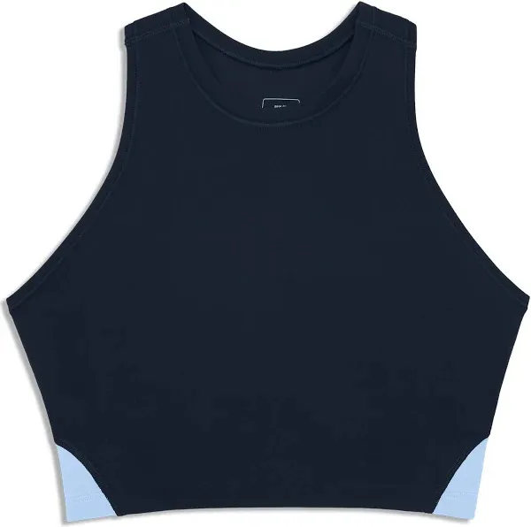 Women's Movement Crop